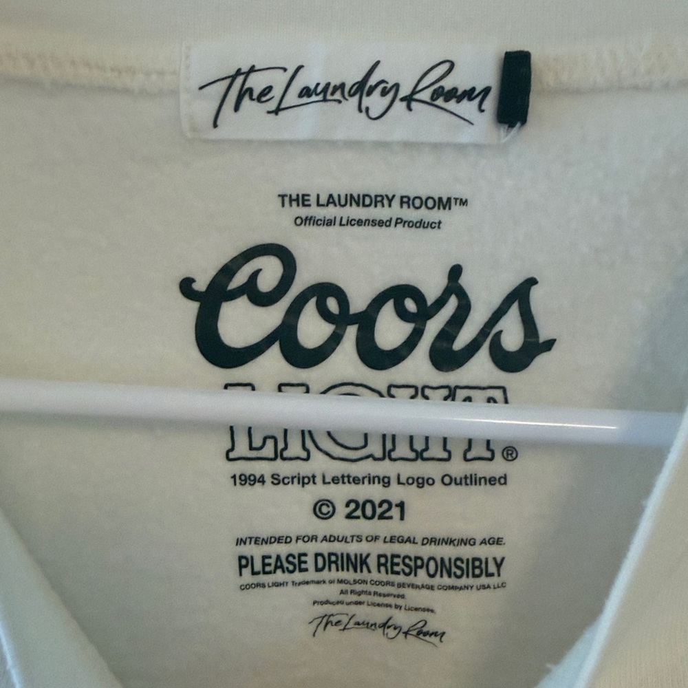 The Laundry Room White Coors Beer Wolf Oversized Sweatshirt - Picture 5 of 9